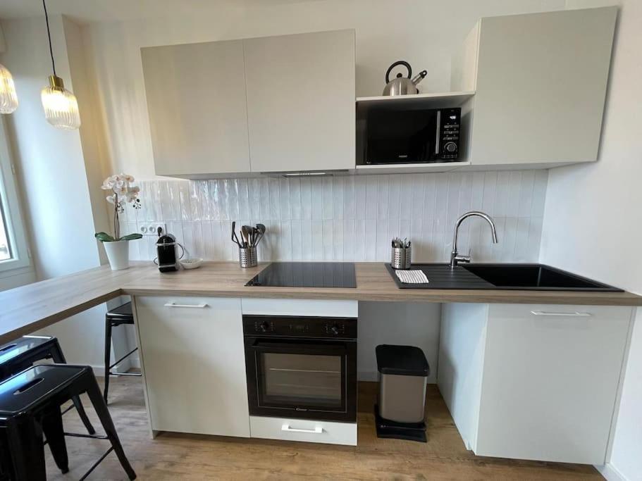 Apartment Clim Ascenseur R4 T2 Moderne Au Coeur De
